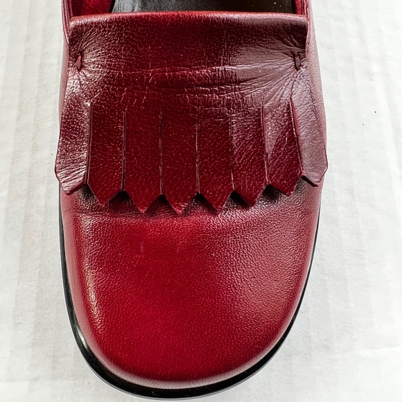 Etienne Aigner Stratford Loafer in Red - EUC - Picture 2 of 7